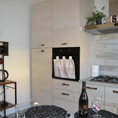 Casa Rolland Lägenhet Acilia