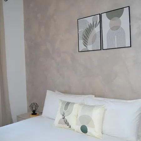 Casa Rolland Lägenhet Acilia